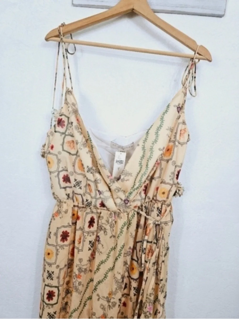 NWT Anthropologie Beige Printed Wrap Jumpsuit with Tie Waist Zunilda Gutierrez - Picture 5 of 6